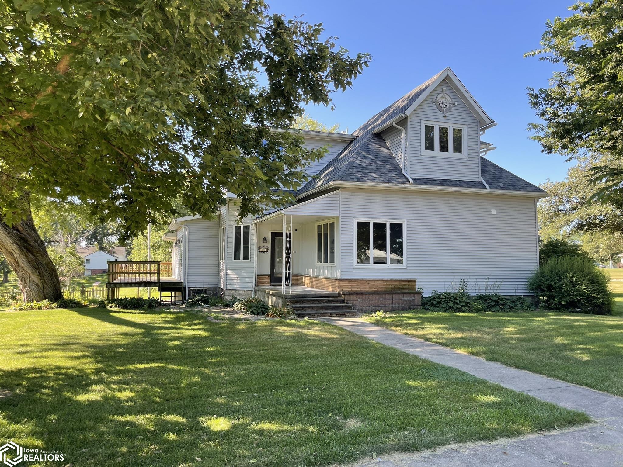 Photo 1 of 37 — 304 W Main Street, Montezuma, IA 50171