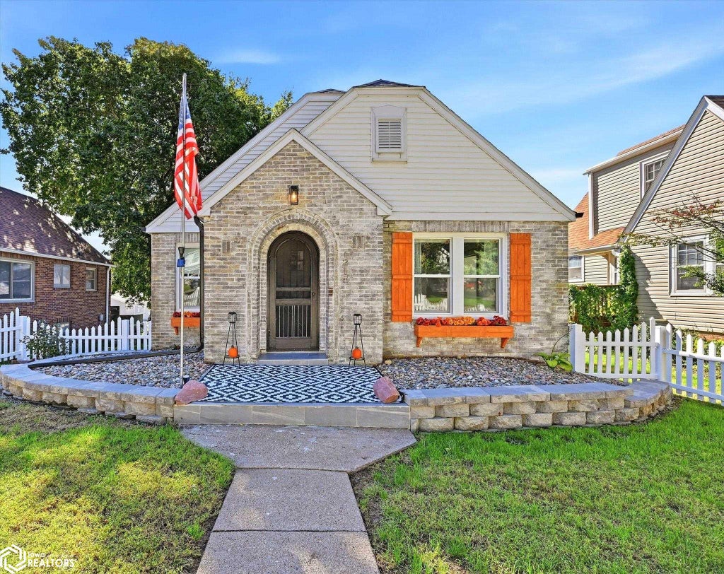 Photo of 1215 College Boulevard, Harlan, IA 51537 (MLS # 6343468)