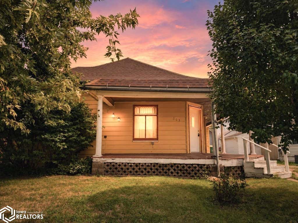Photo of 203 N Barnes Street, What Cheer, IA 50268 (MLS # 6341458)