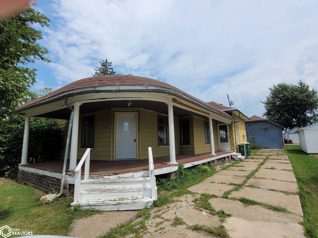 Photo of 203 N Barnes Street, What Cheer, IA 50268 (MLS # 6341458)