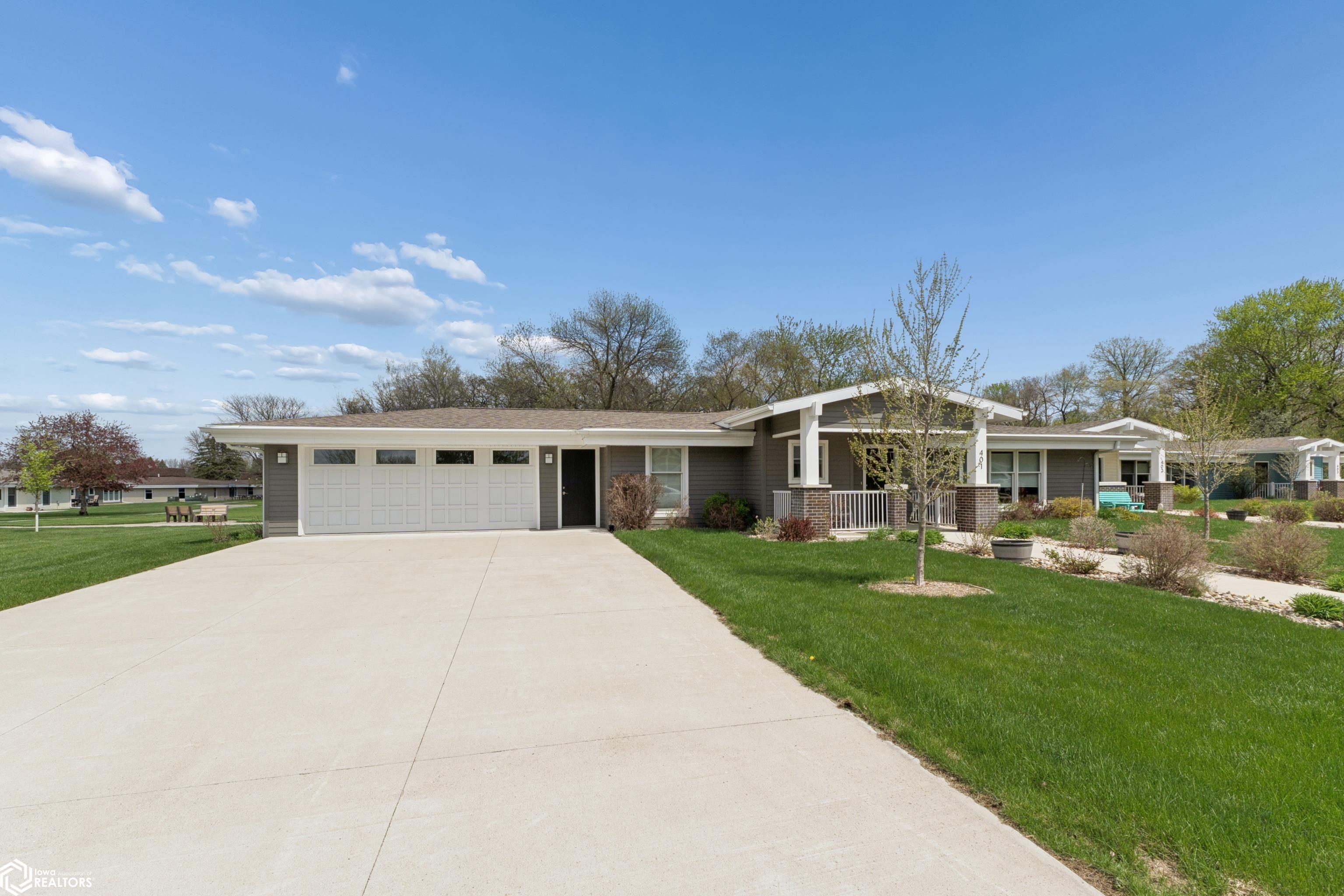 401 Oak Hill Court