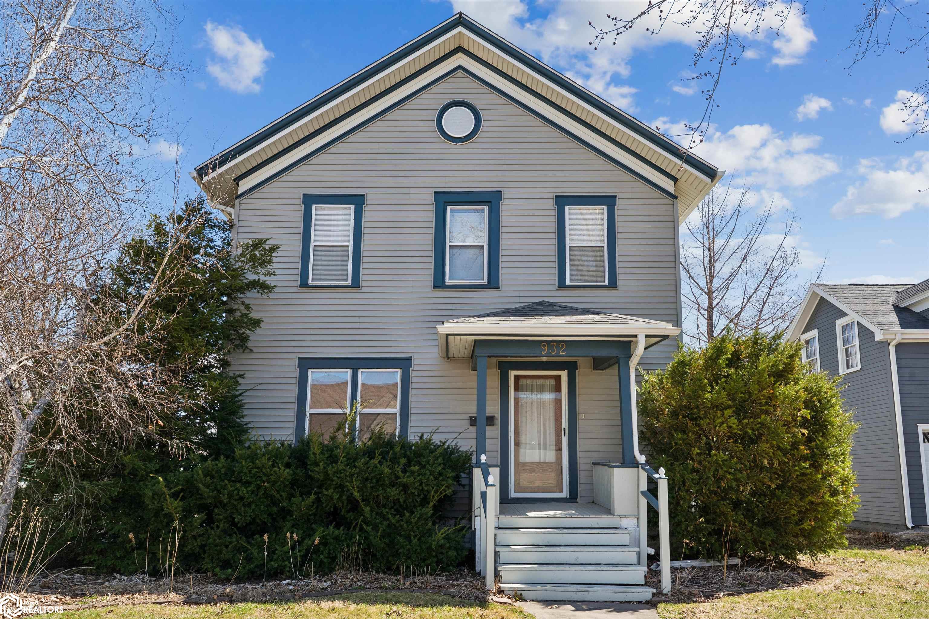 Photo 1 of 29 — 932 East Street, Grinnell, IA 50112