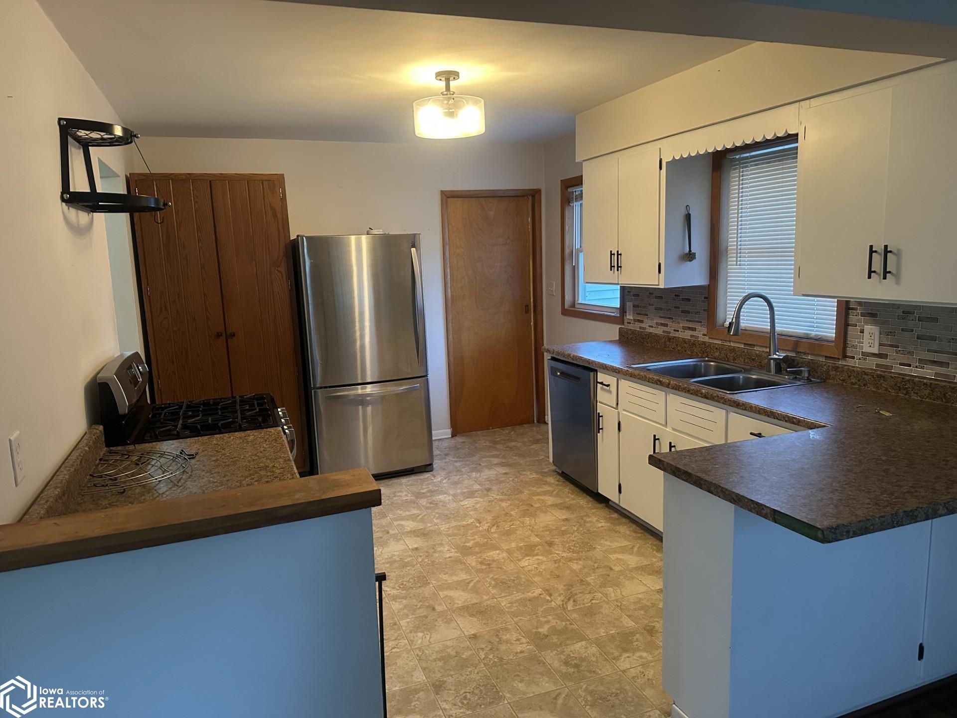 1309 E Elm Street - Photo 4