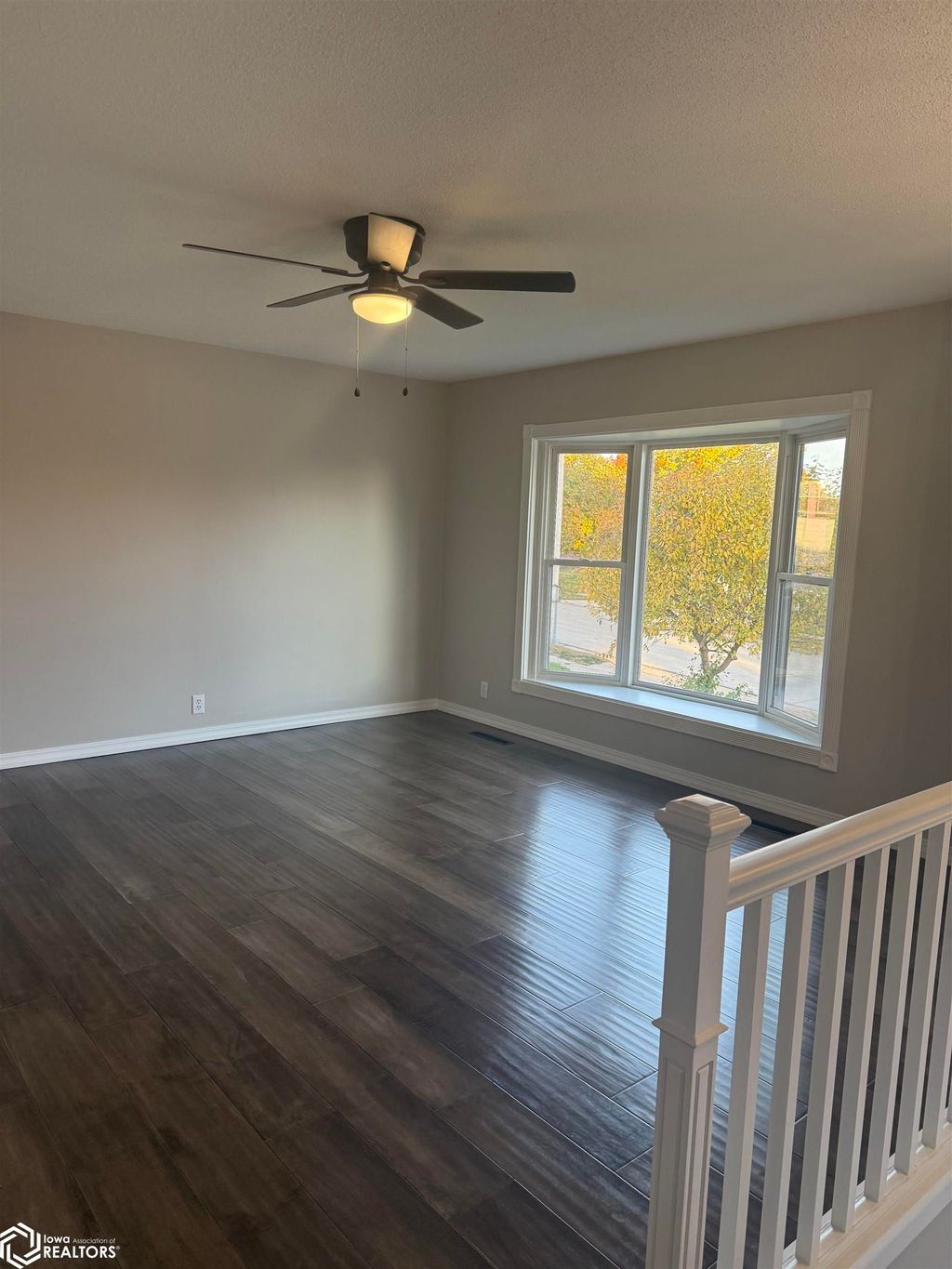 Photo of 213 Pine Street, Marshalltown, IA 50158 (MLS # 6333398)