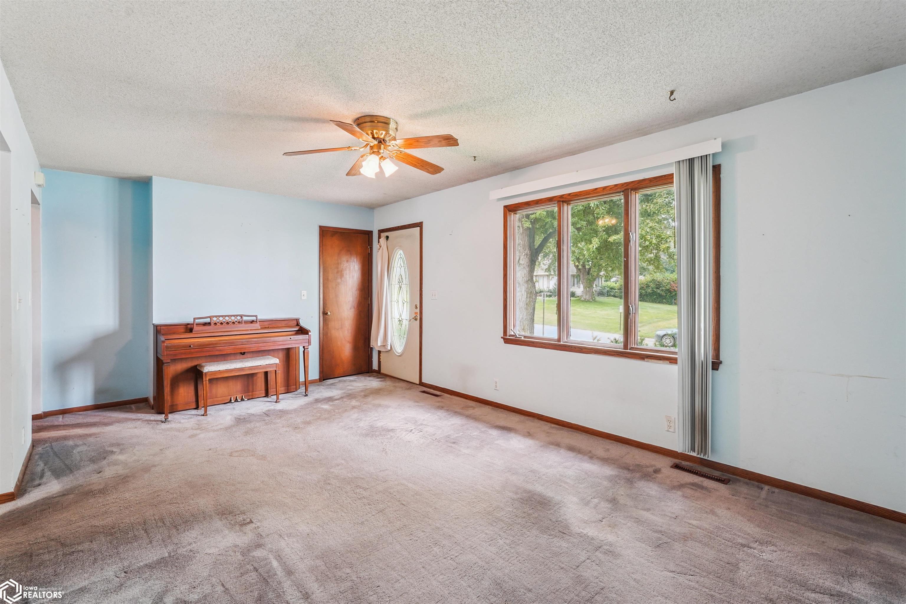 1704 Rainbow Drive