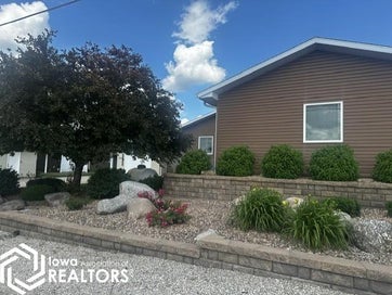 1816 Obrien Avenue Clarion IA 50525