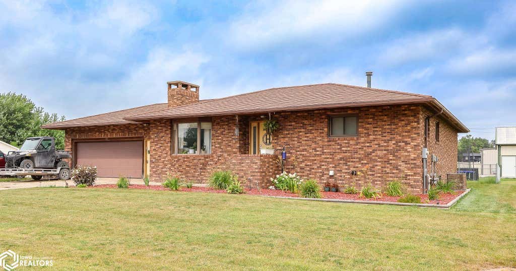 Photo of 701 NE 1st Street, Eagle Grove, IA 50533 (MLS # 6341365)