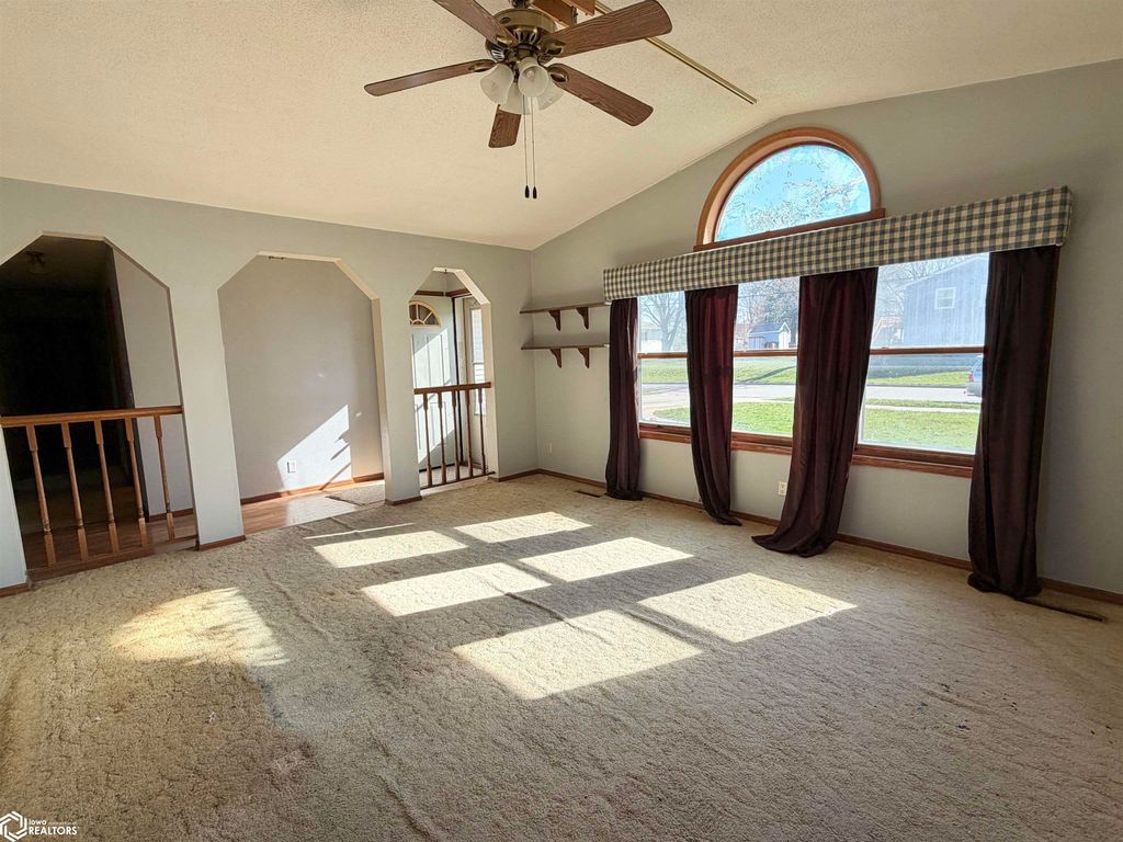 Photo of 1215 E 8th Street S, Newton, IA 50208 (MLS # 6337126)
