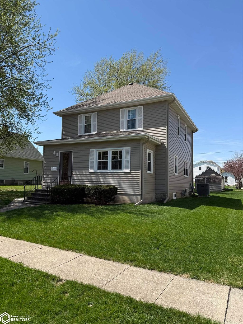 Photo of 108 S Walnut Street, Carroll, IA 51401 (MLS # 6337667)
