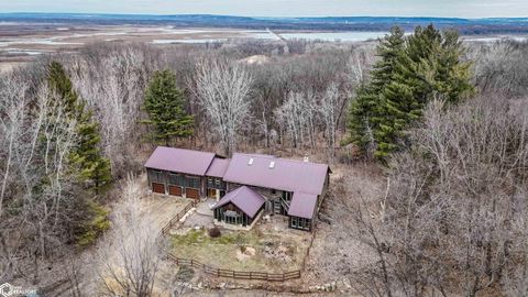 51181 Green Island Road Miles IA 52064