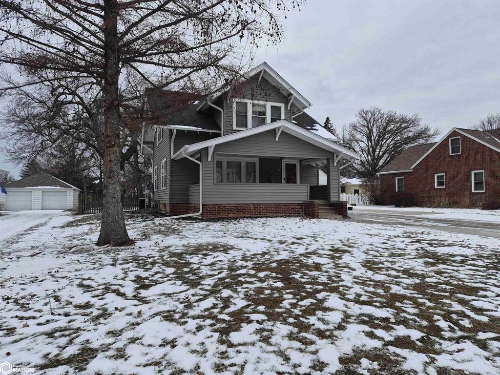 Photo of 929 Elm Street, Grinnell, IA 50112 (MLS # 6335433)