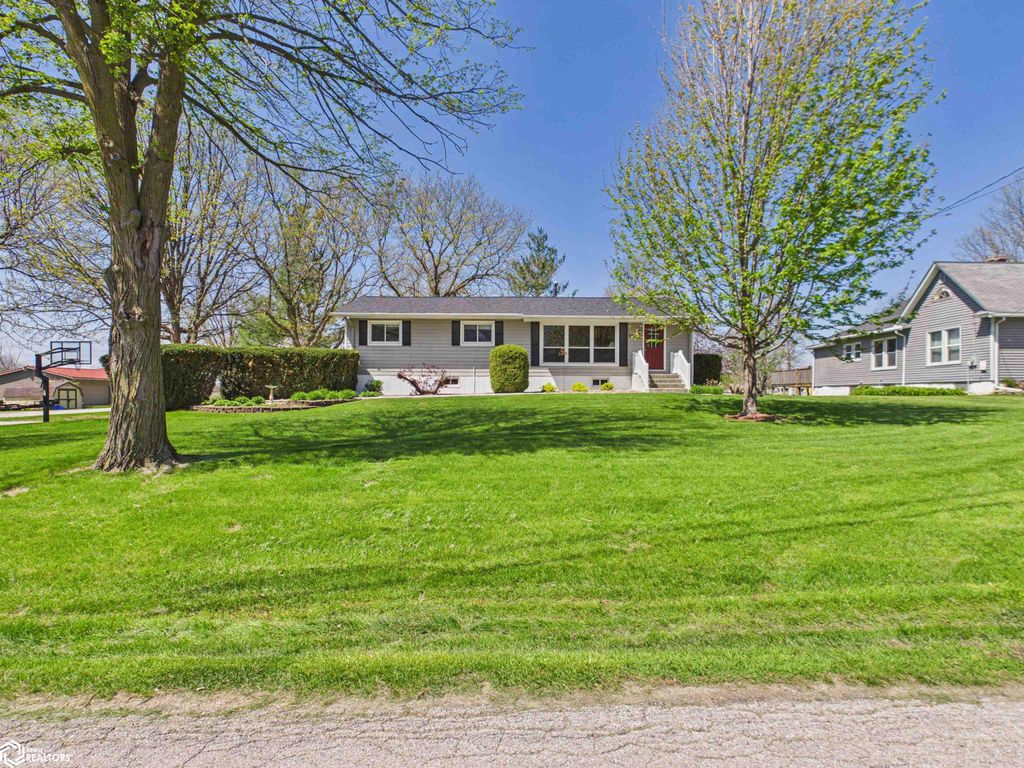 Photo of 507 Bryan Road, Ottumwa, IA 52501 (MLS # 6337534)