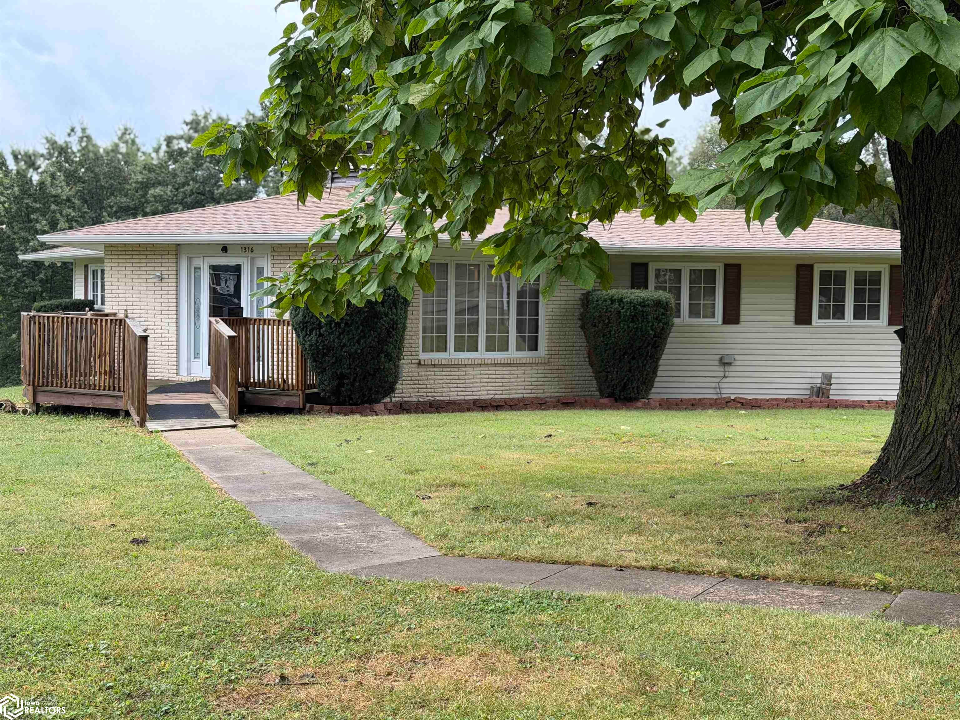 1316 Rock Valley Road