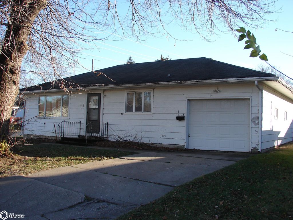 Photo of 504 W Madison St. St, Mount Pleasant, IA 52641 (MLS # 6334433)