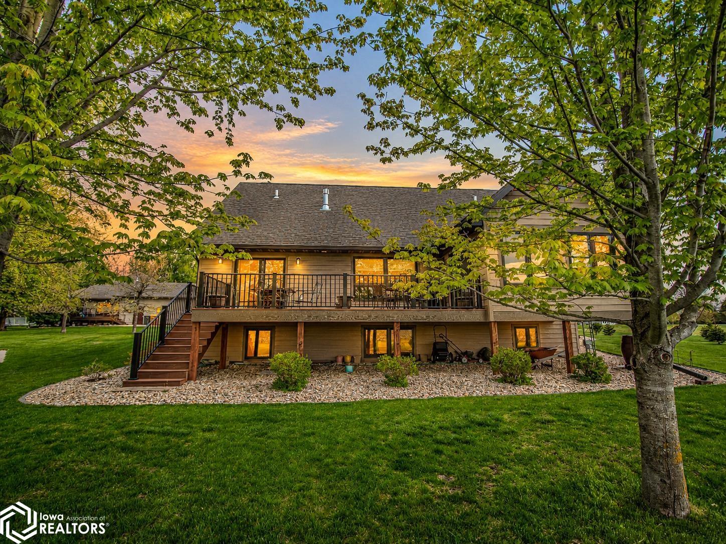 105 Maple Court