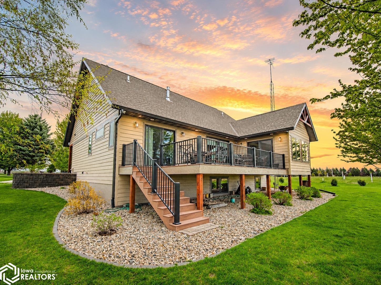 105 Maple Court