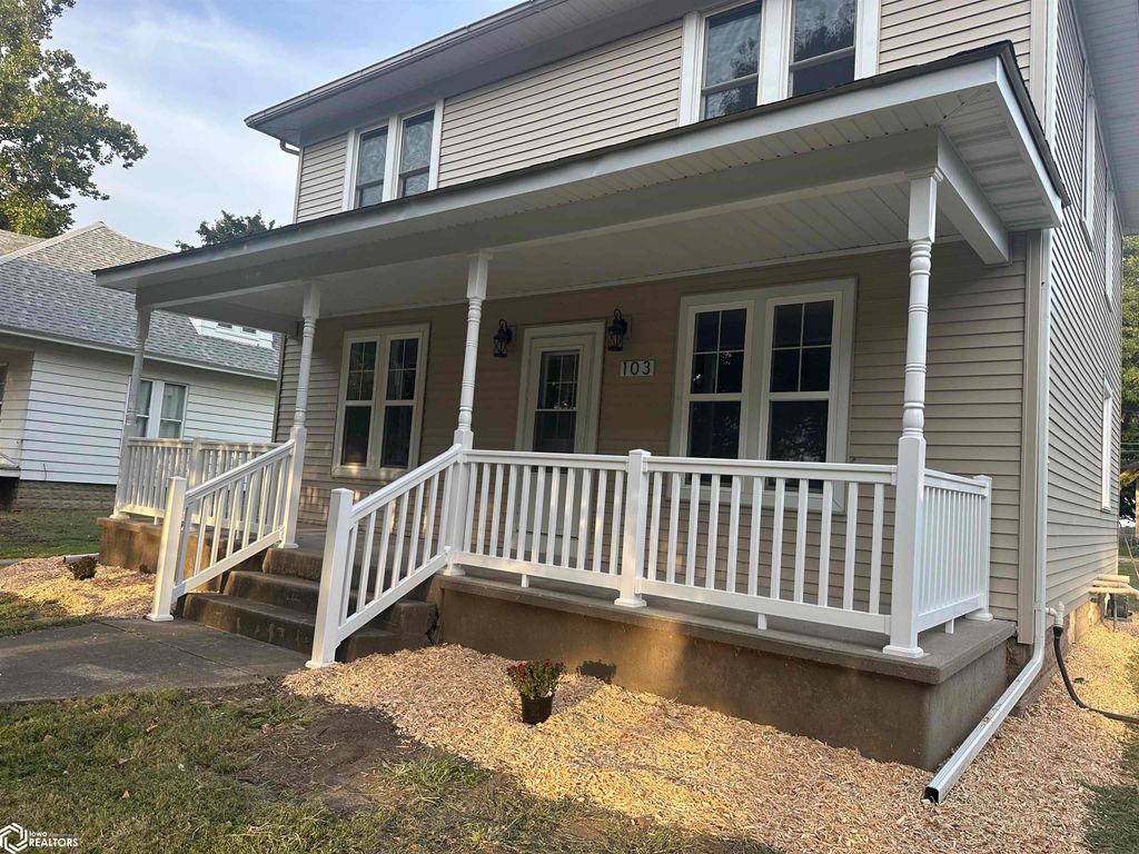 Photo of 103 S Clark Street, Winfield, IA 52659 (MLS # 6332511)