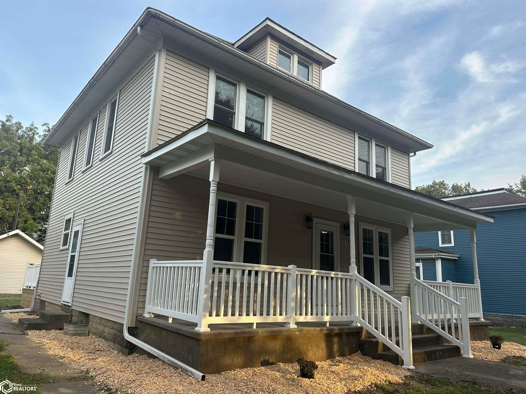 Photo of 103 S Clark Street, Winfield, IA 52659 (MLS # 6332511)