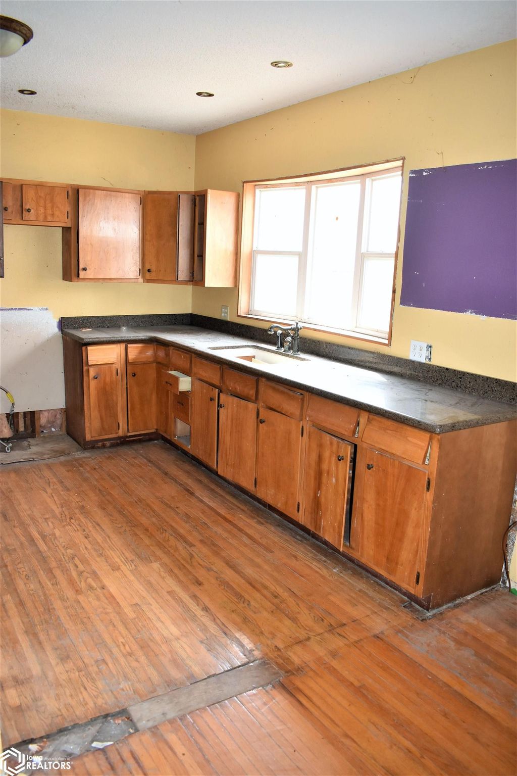Photo of 1614 Commercial St, Iowa Falls, IA 50126 (MLS # 6337546)