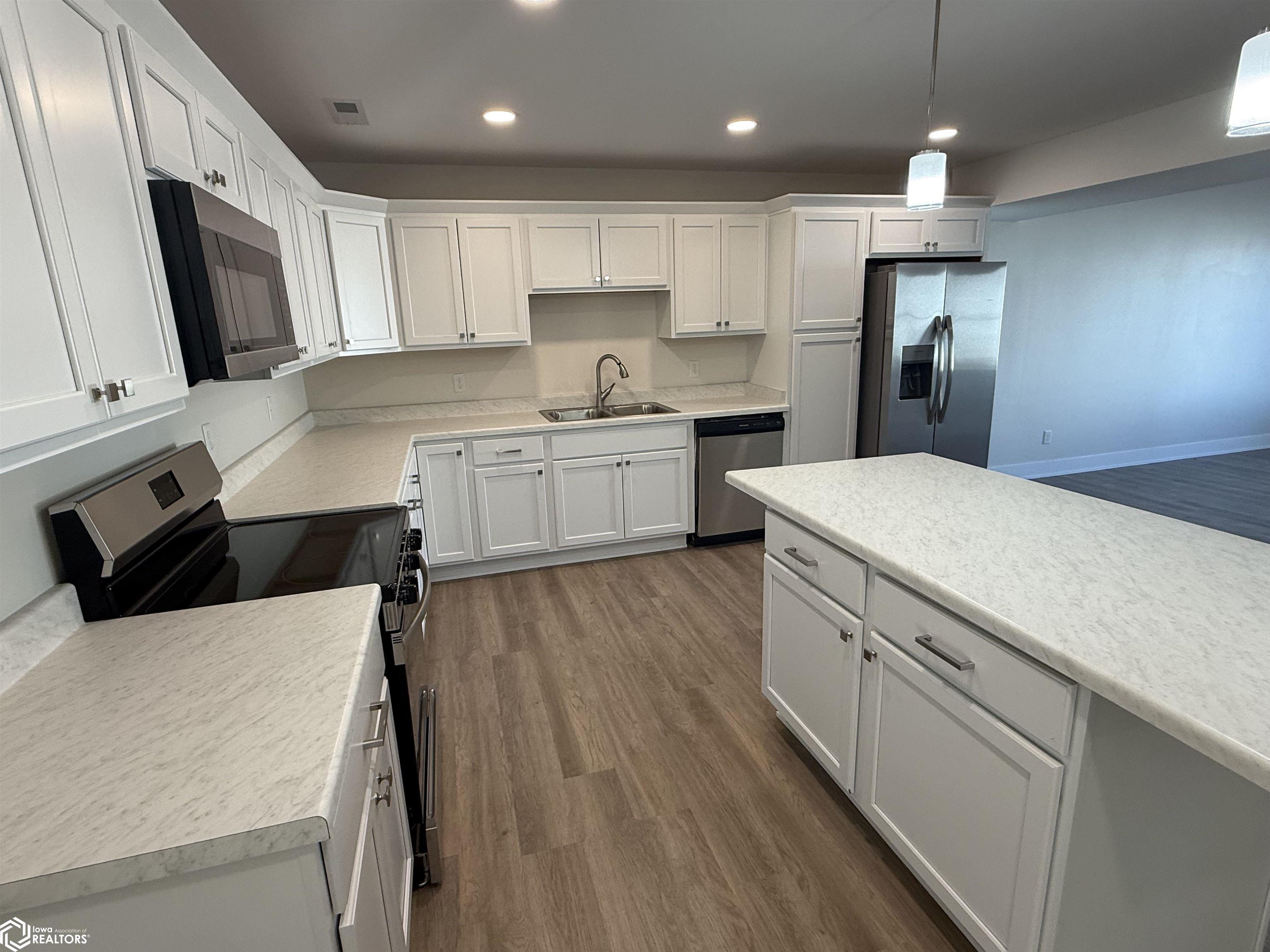 1103 Emerald Cove Drive