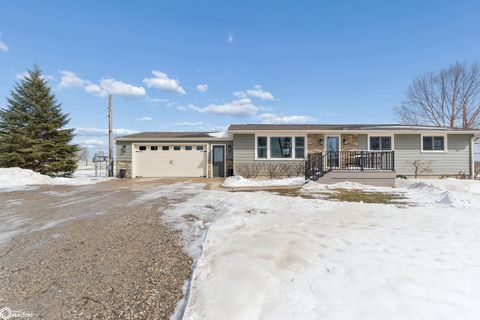 14303 Raven Avenue Mason City IA 50401