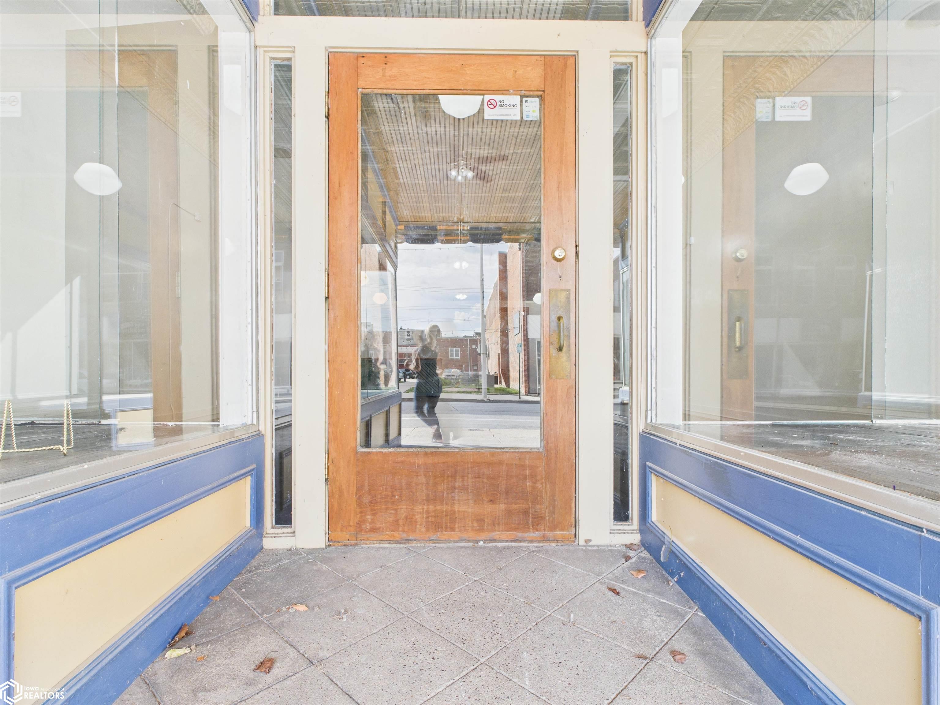 809 G Avenue