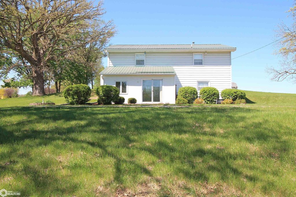 Photo of 1301 N 12th Street, Clarinda, IA 51632 (MLS # 6337624)