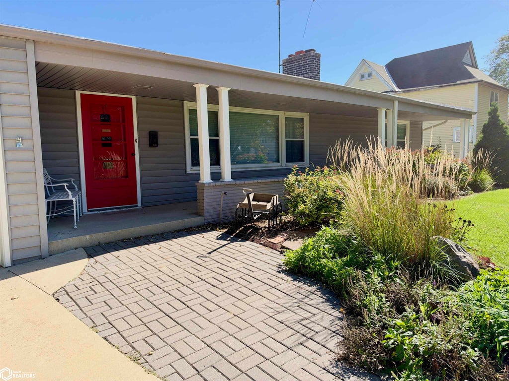 Photo of 911 15Th Street, Onawa, IA 51040 (MLS # 6343413)