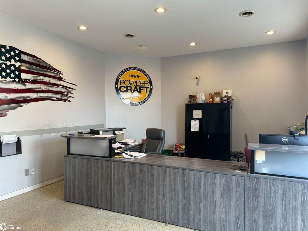 Photo of 1315 S 8th Street, Clear Lake, IA 50428 (MLS # 6333381)