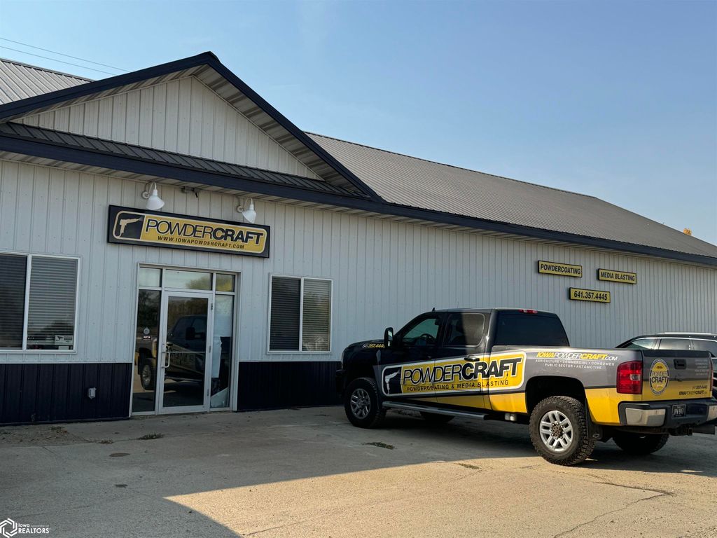 Photo of 1315 S 8th Street, Clear Lake, IA 50428 (MLS # 6333381)