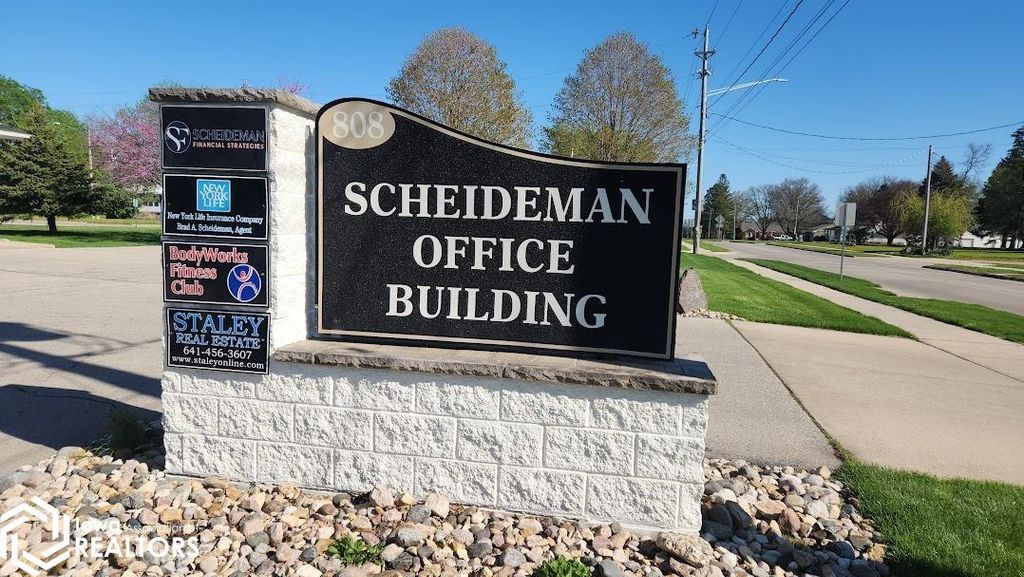 Photo of 808 4th Street NE, Hampton, IA 50441 (MLS # 6337747)