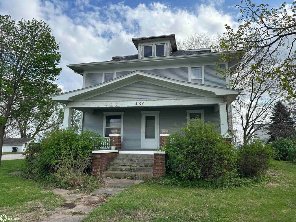 Photo of 2100 W Washington Street, Mount Pleasant, IA 52641 (MLS # 6323494)