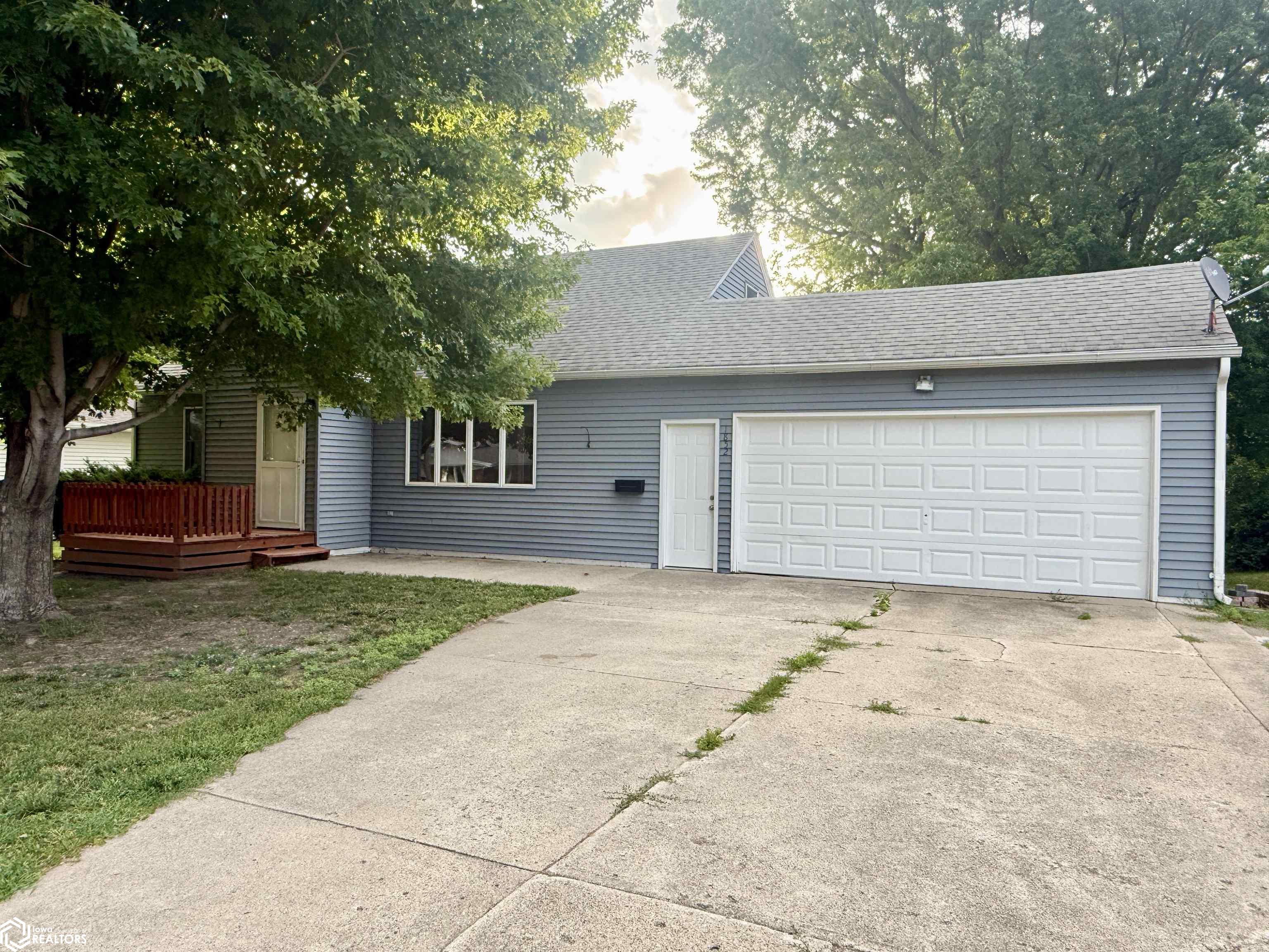 Photo 1 of 20 — 1852 Quint, Carroll, IA 51401