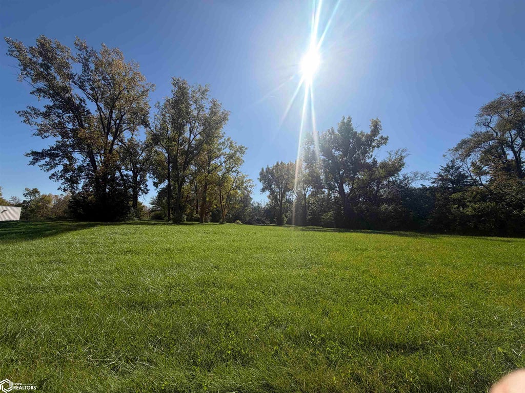 Photo of 810 W Washington Street, Mount Pleasant, IA 52641 (MLS # 5727130)