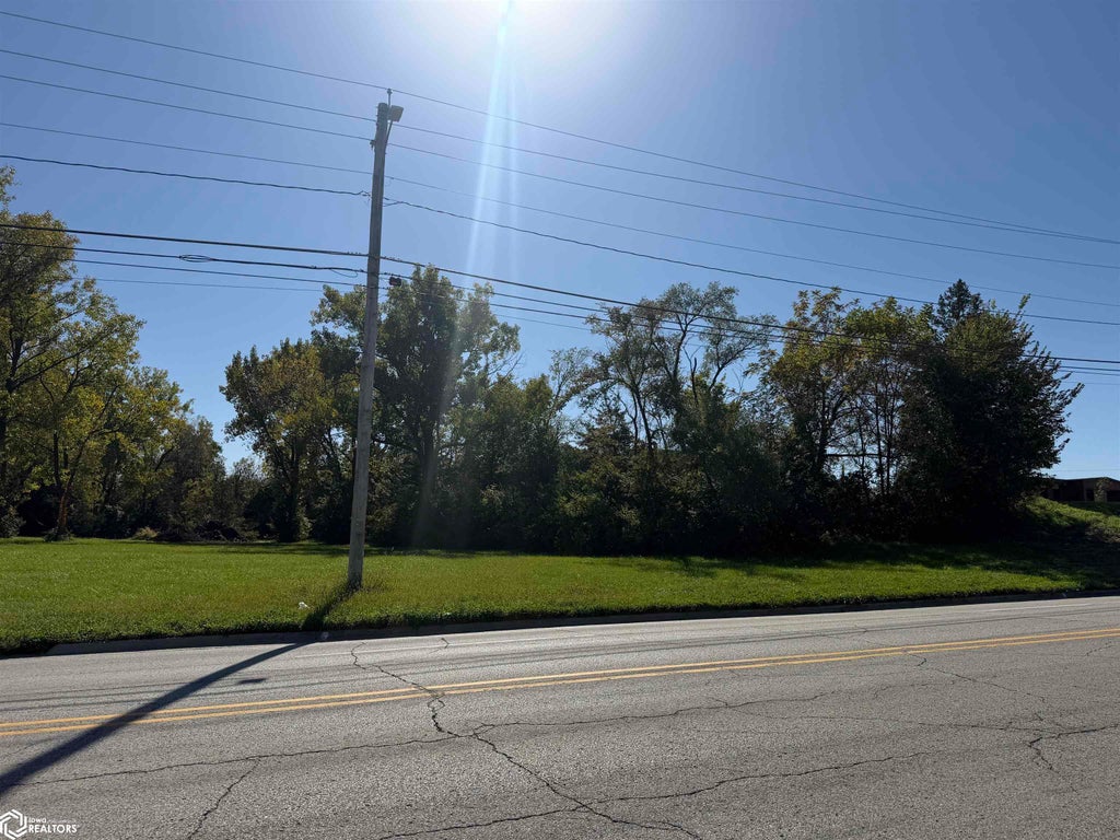 Photo of 810 W Washington Street, Mount Pleasant, IA 52641 (MLS # 5727130)
