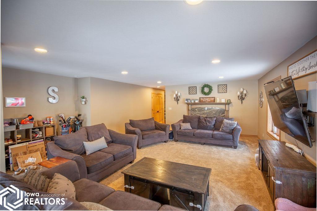 900 S Minnesota Street