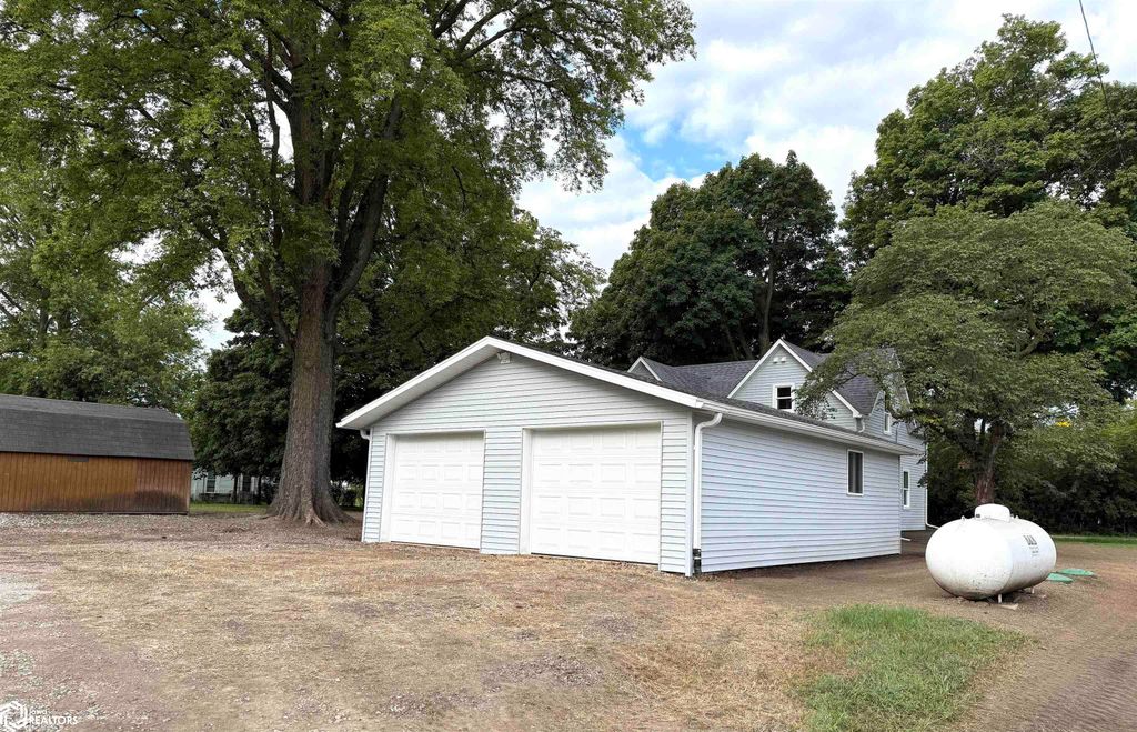 Photo of 103 S Spearman Street, Mount Union, IA 52644 (MLS # 6331597)