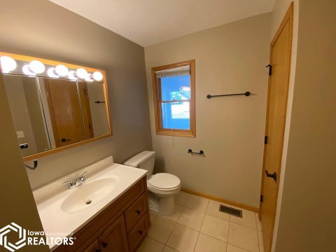 Tiny photo for 201 N Jay Street, Mount Pleasant, IA 52641 (MLS # 6341571)