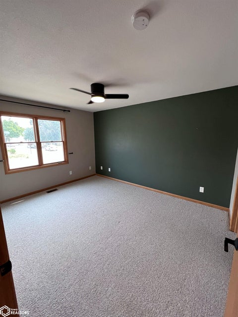 Tiny photo for 201 N Jay Street, Mount Pleasant, IA 52641 (MLS # 6341571)