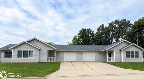 Photo of 201 N Jay Street, Mount Pleasant, IA 52641 (MLS # 6341571)