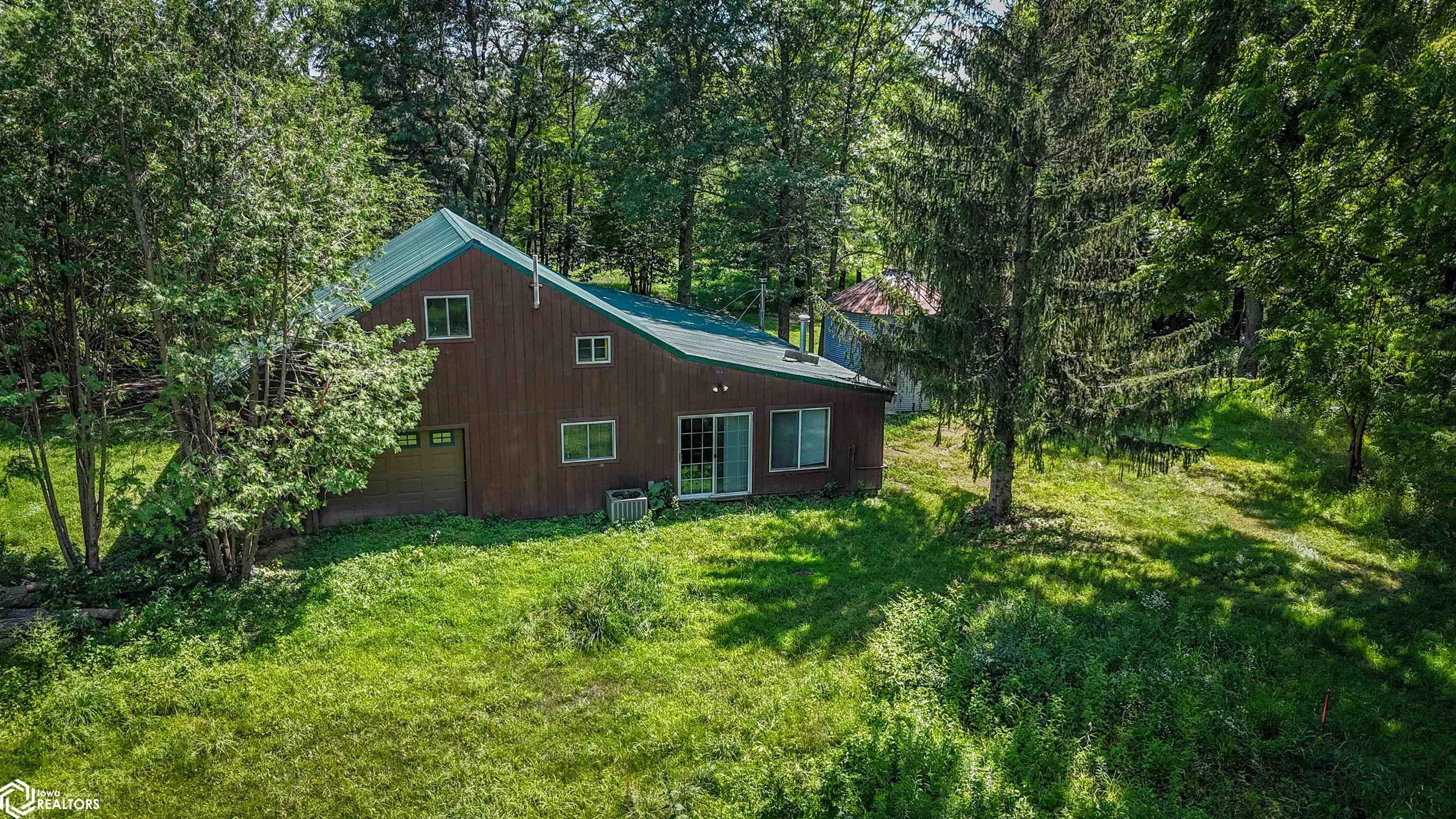 1006 Irish Lane