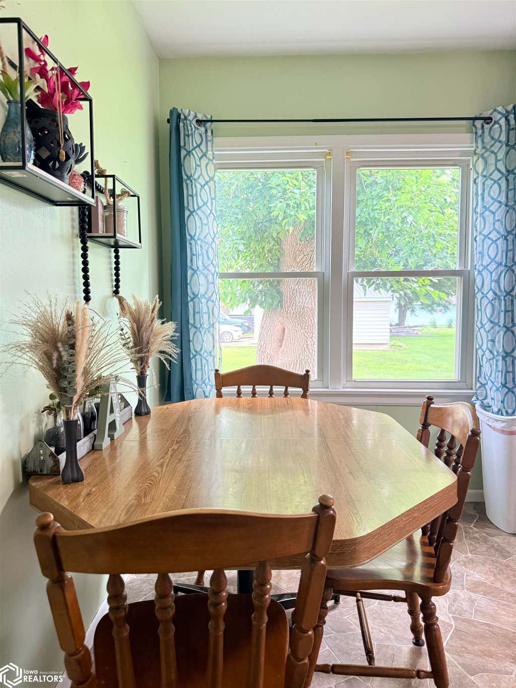 Photo of 412 6Th Street NE, Belmond, IA 50421 (MLS # 6340404)