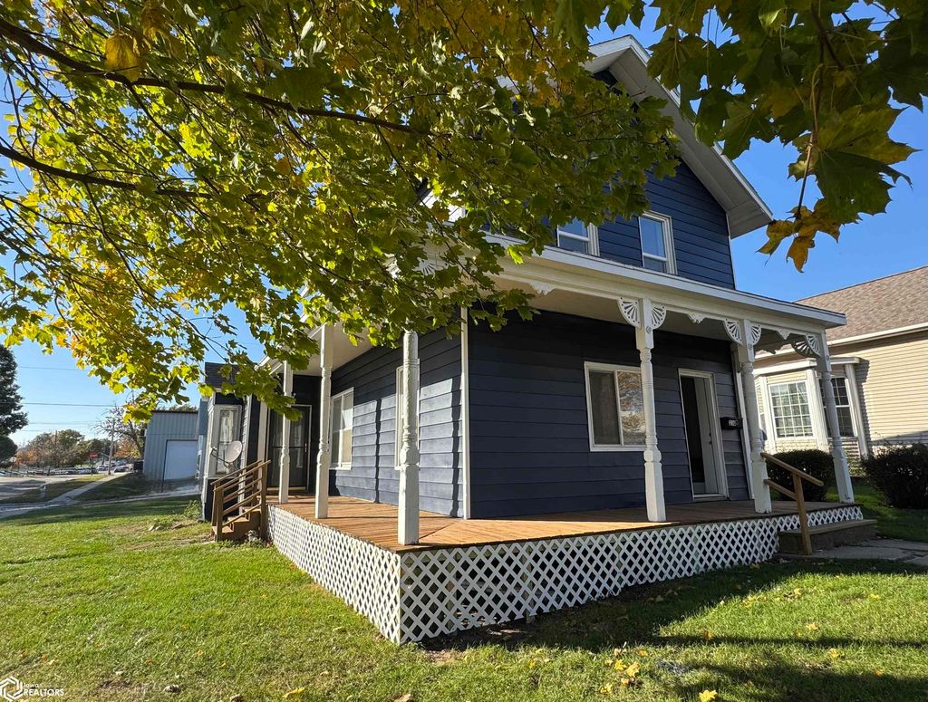 Photo of 210 S Maple Street, Creston, IA 50801 (MLS # 6333470)