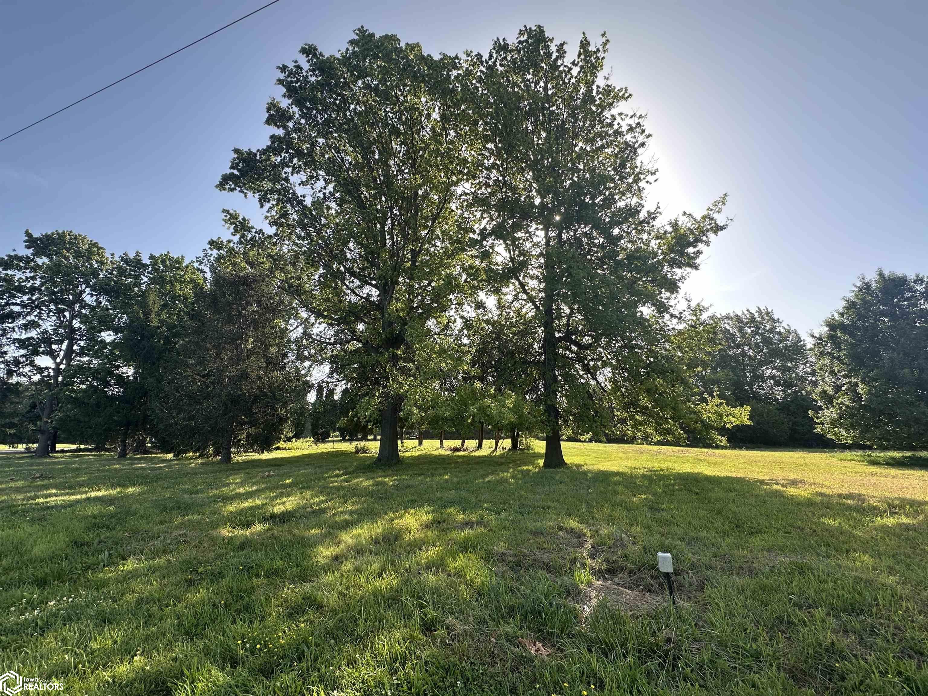 Photo 1 of 44 — 2005 N B Street, Fairfield, IA 52556