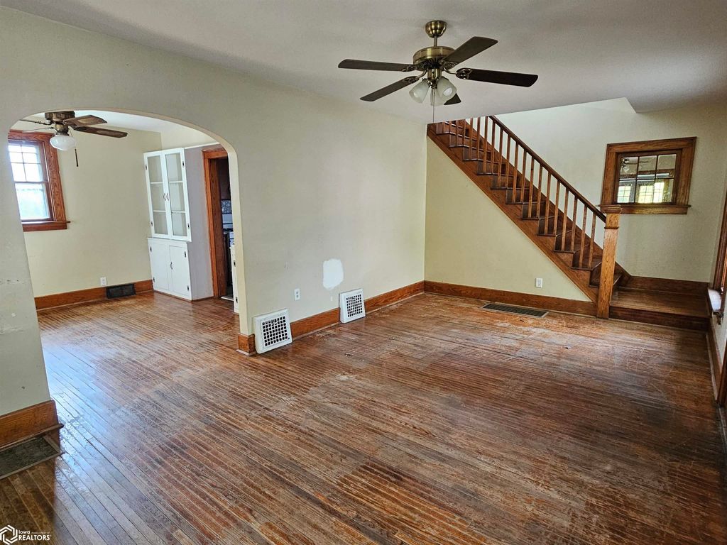 Photo of 1620 Avenue G, Fort Madison, IA 52627 (MLS # 6333496)