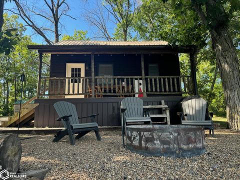 28517 300th Street Pulaski IA 52584