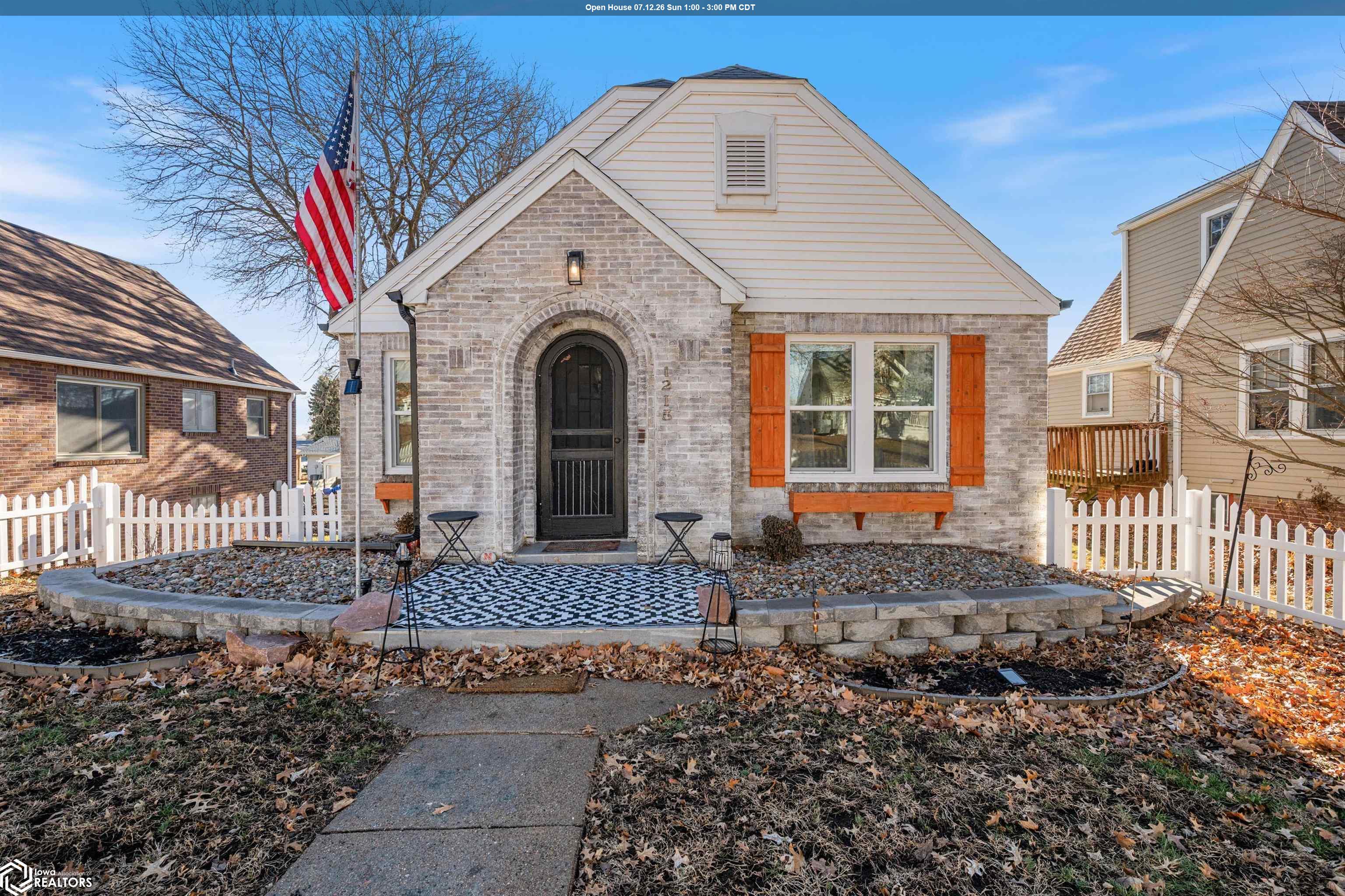 Photo 1 of 54 — 1215 College Boulevard, Harlan, IA 51537
