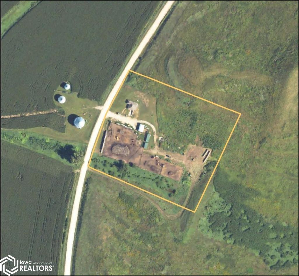 Photo of 14827 Oak Avenue, Castana, IA 51010 (MLS # 6337138)