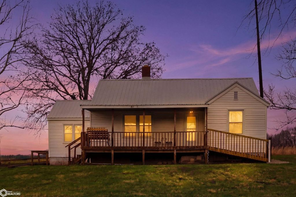 Photo of 1403 190Th Street, Mount Pleasant, IA 52641 (MLS # 6336849)