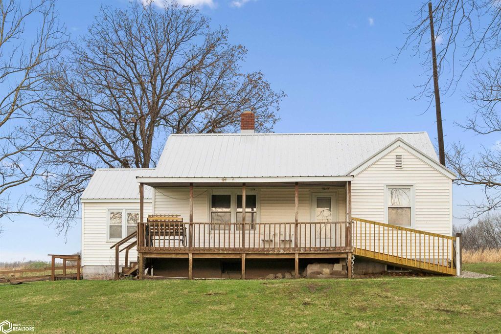 Photo of 1403 190Th Street, Mount Pleasant, IA 52641 (MLS # 6336849)